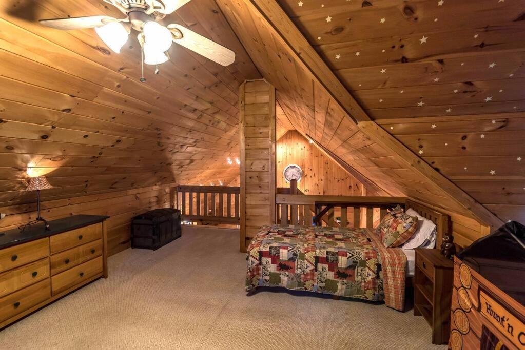 Private Creekside Cabin+Hot Tub,Pool Table, & Pets Елліджей Екстер'єр фото