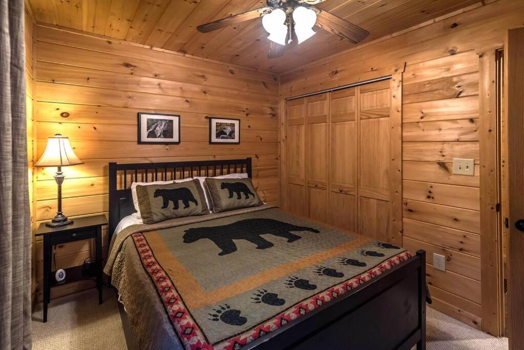 Private Creekside Cabin+Hot Tub,Pool Table, & Pets Елліджей Екстер'єр фото